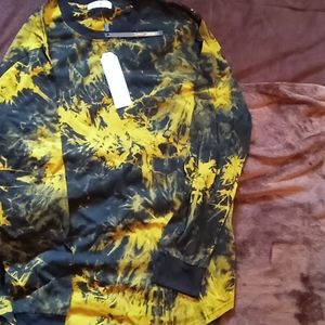 Large long sleeve tee